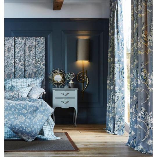 kek pava mintas texti szovet elegans klasszikus kastely country design lakas villa szalloda nappali haloszoba butor fuggony.jpg
